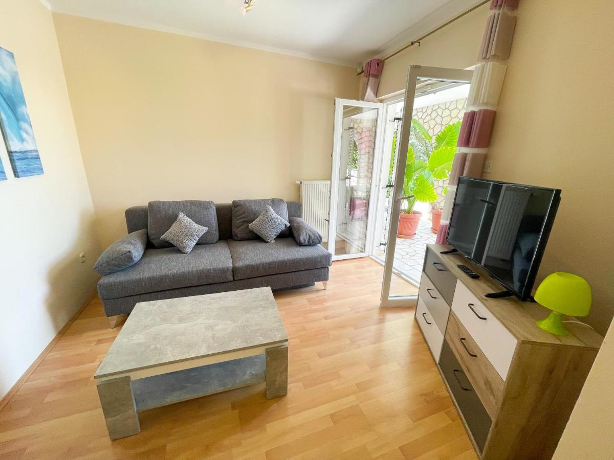 Apartments Sams Нови-Винодолски Экстерьер фото