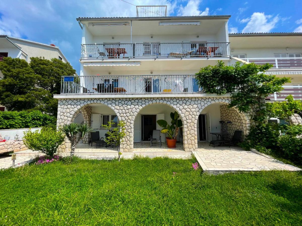 Apartments Sams Нови-Винодолски Экстерьер фото
