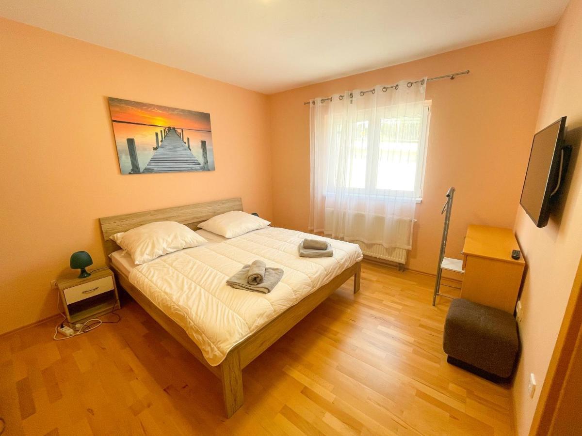 Apartments Sams Нови-Винодолски Экстерьер фото