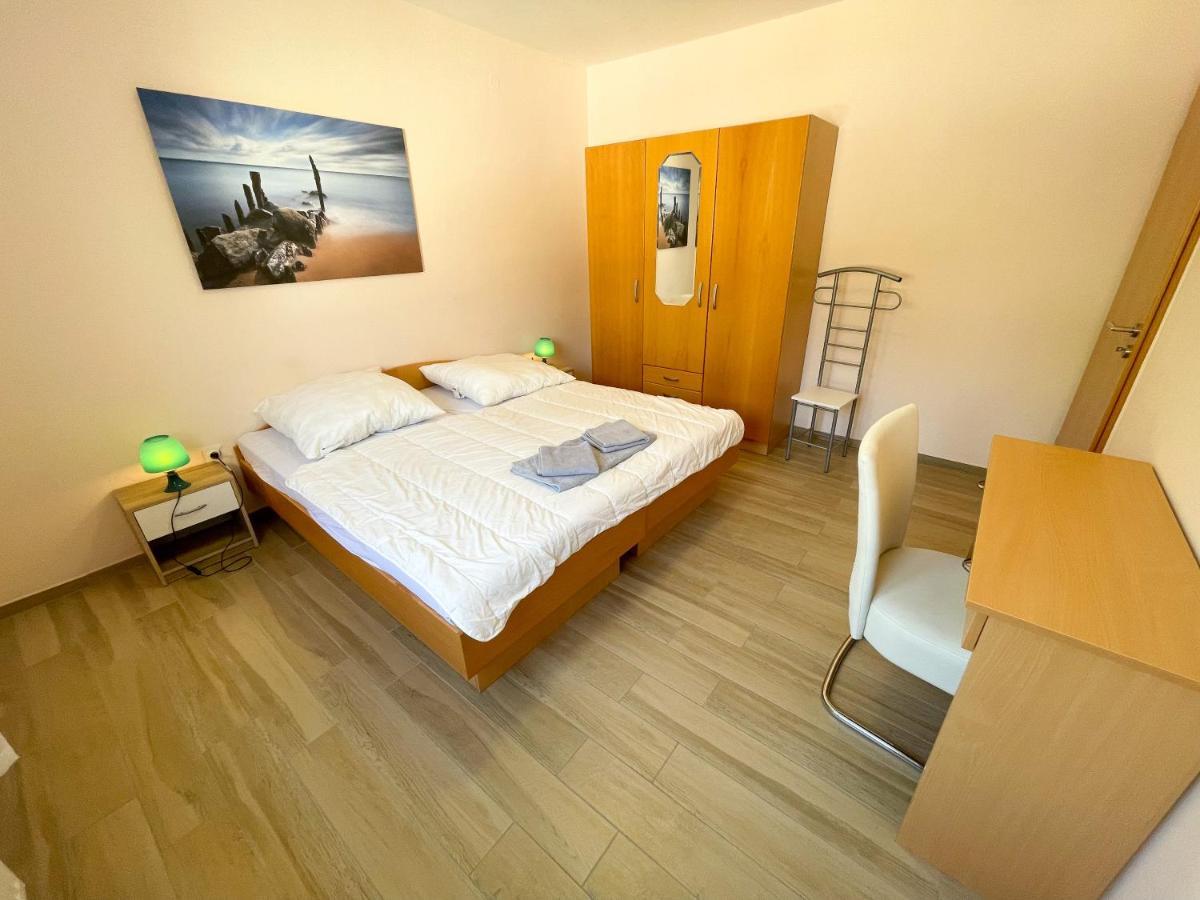 Apartments Sams Нови-Винодолски Экстерьер фото